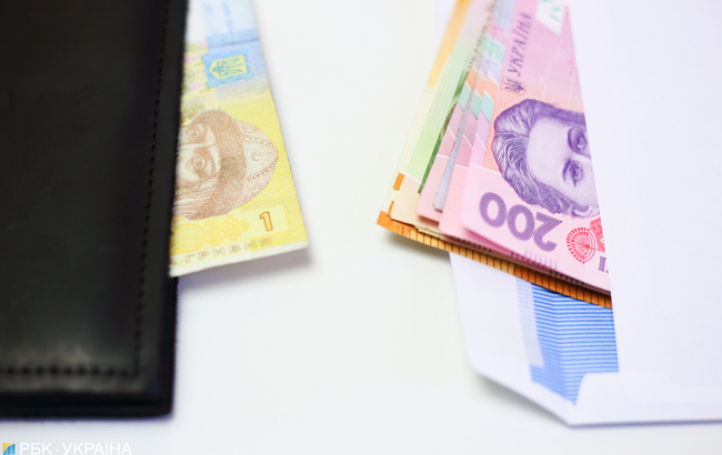 Всіх українців змусять декларувати доходи і витрати: що це значить